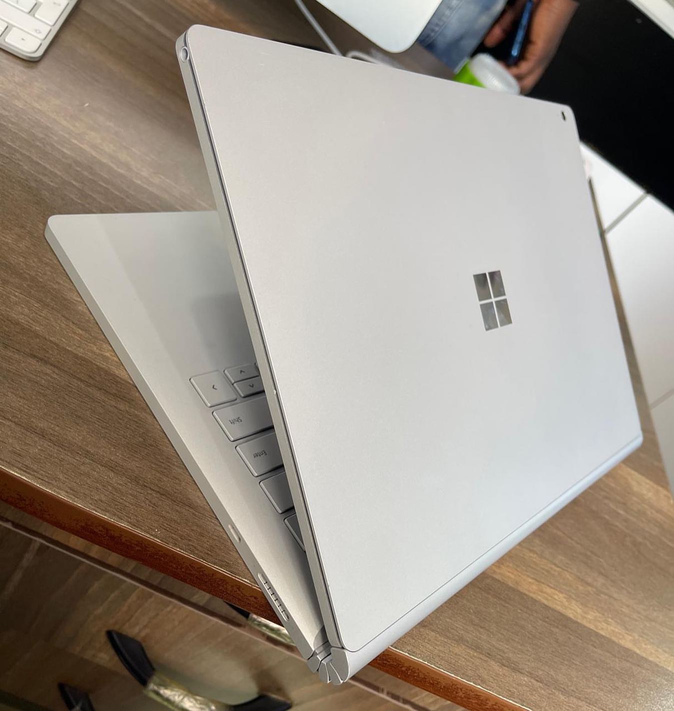 Microsoft Surface Laptop