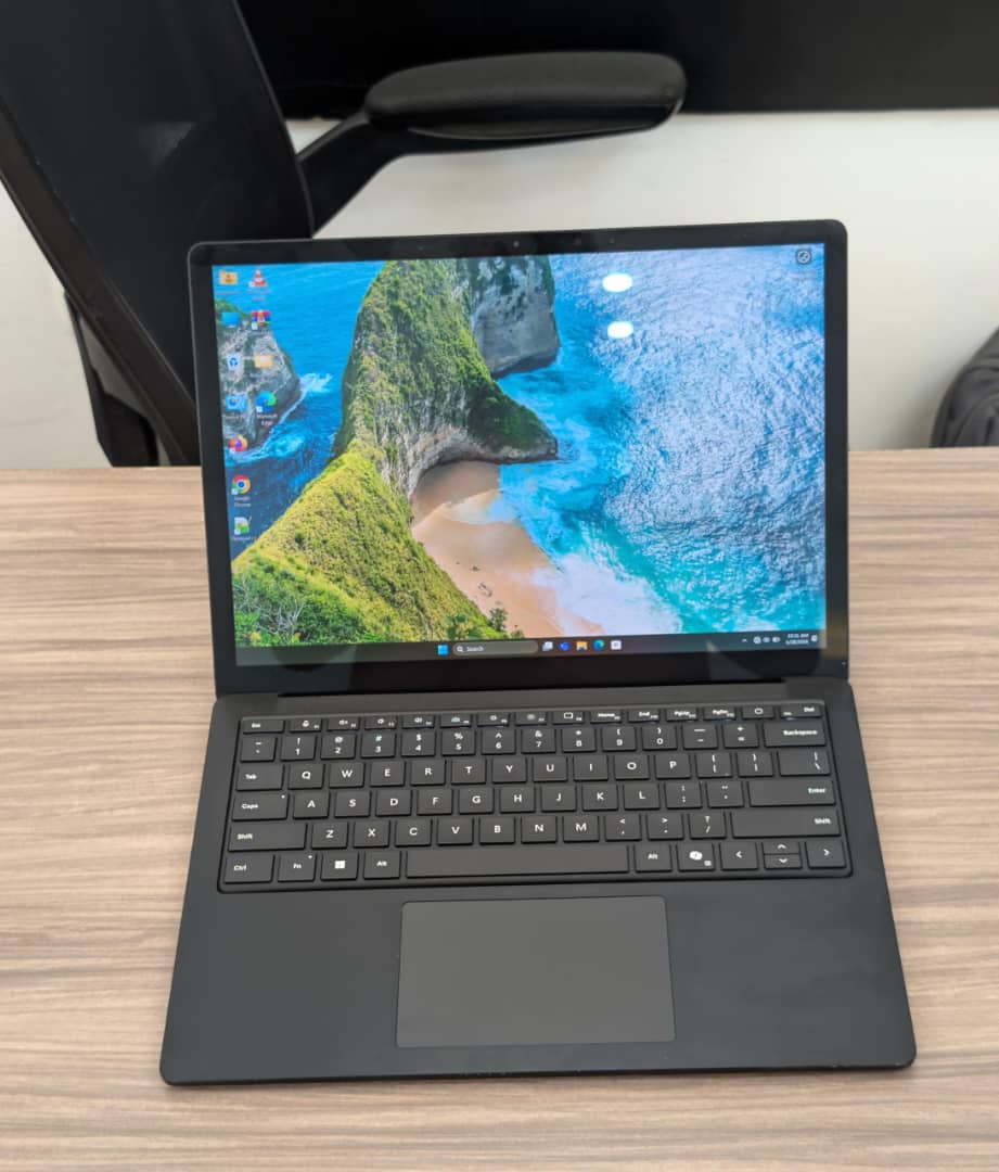 Microsoft Surface Black